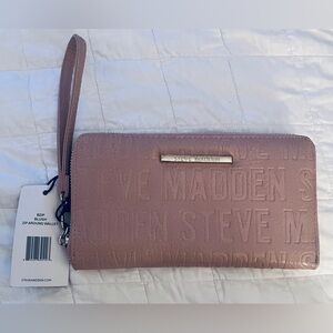 Steve Madden LARGE ZIP AROUND Wristlet